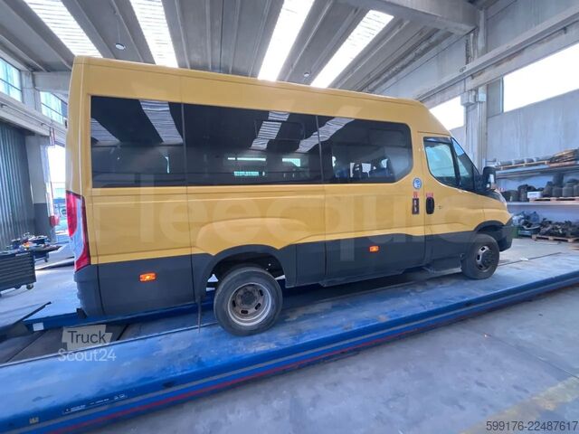 Iveco Daily, 2019, 19 miejsc siedzących, Euro 6 Iveco Daily