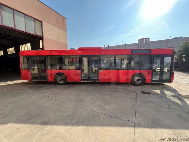 Solaris Urbino, 2015. godište, 76 sedišta, Euro 6 Solaris Urbino