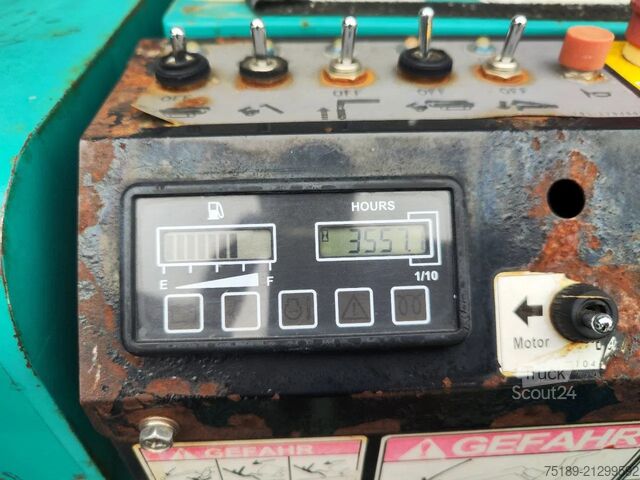 Mobilkran Maeda MC 305 CRME-2