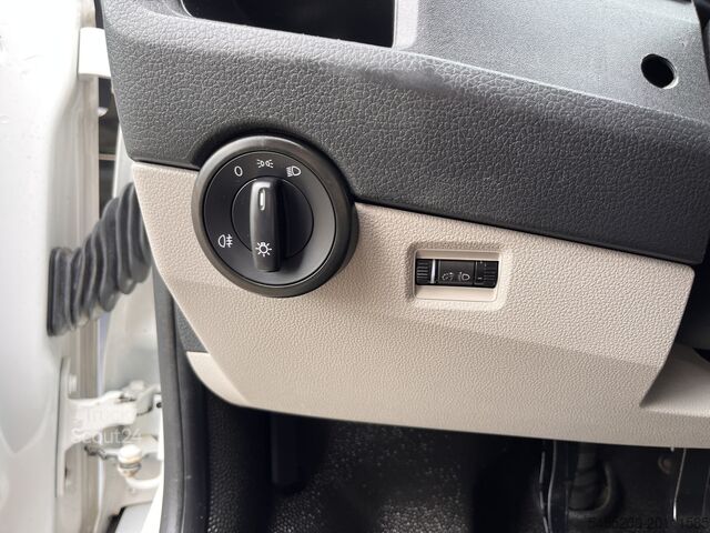 Kombi med högt tak Volkswagen Transporter 2.0 TDI L2H1 Airco Cruise controle ...