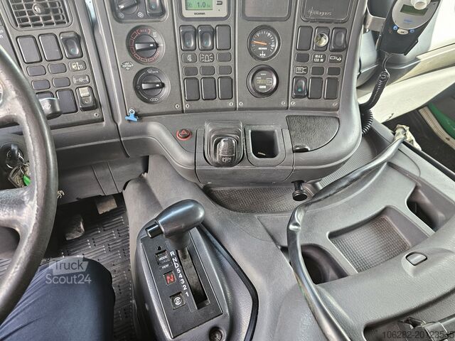 Ciężarówka na śmieci SCANIA P94DB4X2NB230 mit NORBA RL200 14.1cub