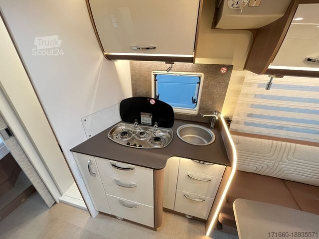 Polintegriran avtodom BÜRSTNER Lyseo TD 736