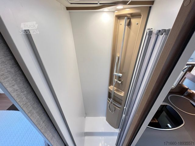 Polintegriran avtodom BÜRSTNER Lyseo TD 736