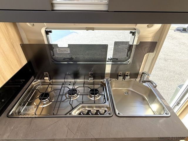 Campingvogn HOBBY De Luxe 560 KMFe 2000 kg LAST CALL