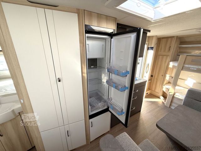 Campingvogn HOBBY De Luxe 560 KMFe 2000 kg LAST CALL