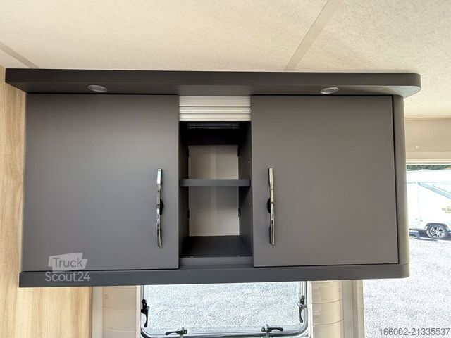 Campingvogn HOBBY De Luxe 560 KMFe 2000 kg LAST CALL