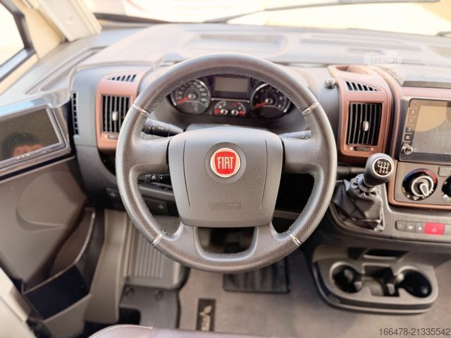 Camping-car intégral MOBILVETTA K-Yacht Tekno Line 89 *Queensbett-Hubbett*