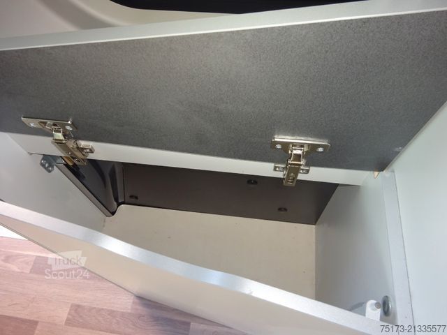 Autocaravana FORD Nugget 185PS Autm. Aufstelldach Markise AHK Xeno