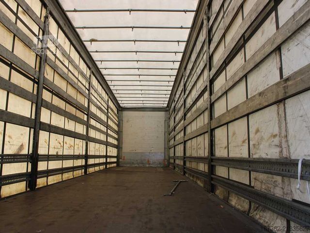 Auflieger mit Pritsche & Plane SCHMITZ CARGOBULL CARGOBULL SCB S3T, LOWDECK, LIFTING AXLE