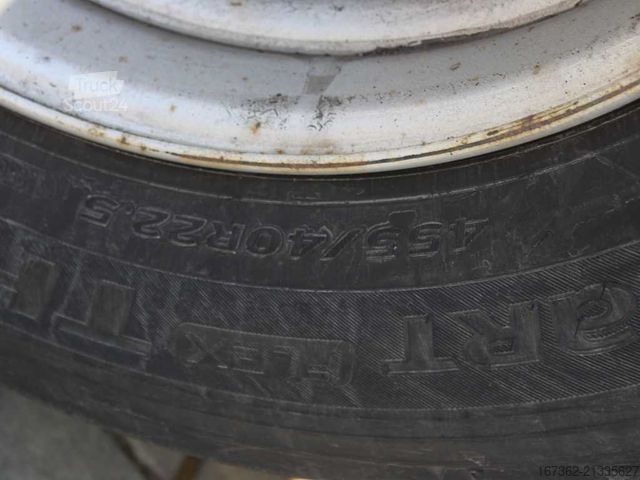 Auflieger mit Pritsche & Plane SCHMITZ CARGOBULL CARGOBULL SCB S3T, LOWDECK, LIFTING AXLE