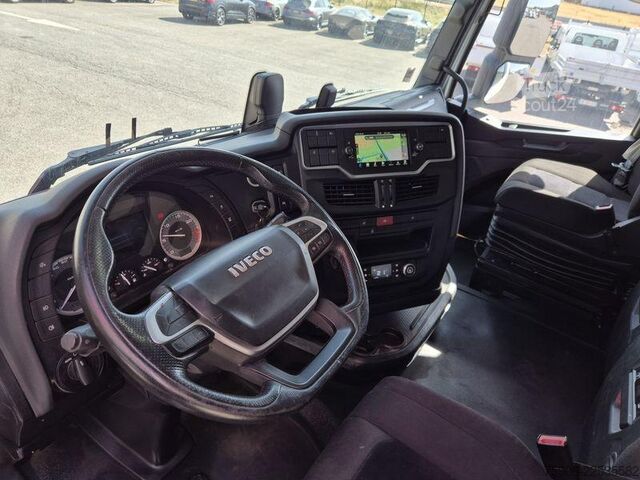 štandardný ťahač Iveco S-WAY