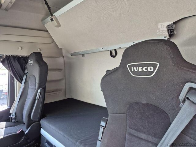 štandardný ťahač Iveco S-WAY
