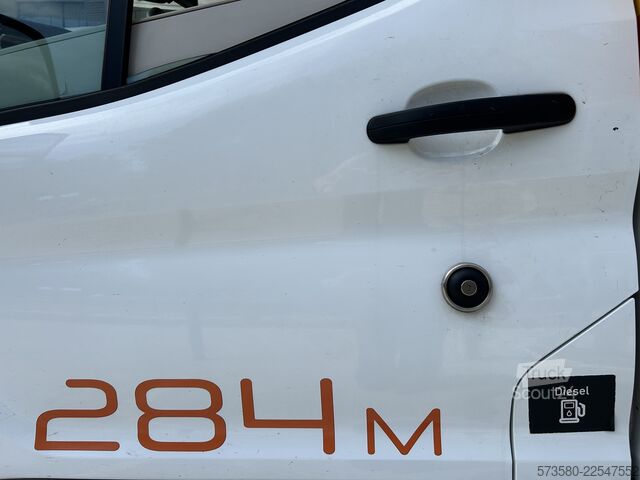 Roller Team Kronos 284M | Ford Transit 2.0 TDCi 165 PS Automatik | 5 Sitzplätze