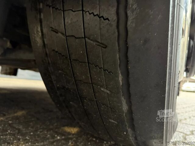 Стандарт-СЗМ DAF XF 450 SSC Super Space LED Standairco Leer NL-T...