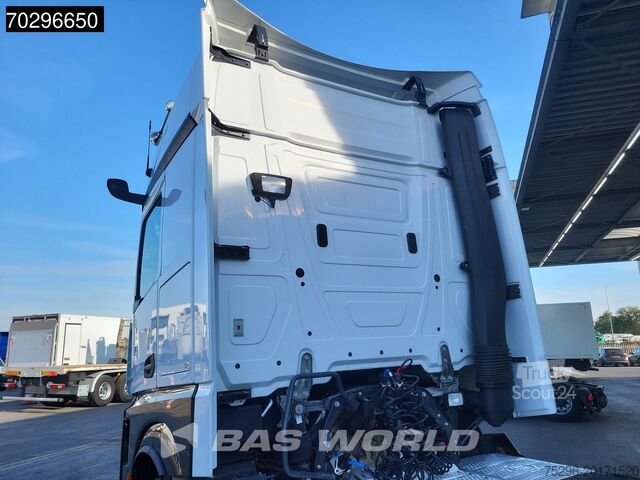 Standard-SZM Mercedes Actros 1848 4X2 BigSpace Retarder Standklima Mi...