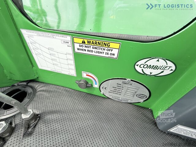 Empilhadeira multidirecional Combilift C8000 / GAS / DUPLEXX 4700 / FREE LIFT