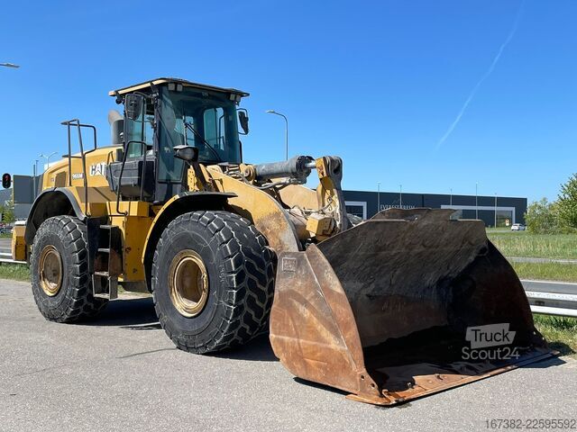 Kuormaaja Caterpillar 966M