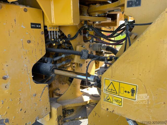 încărcător Caterpillar 966M