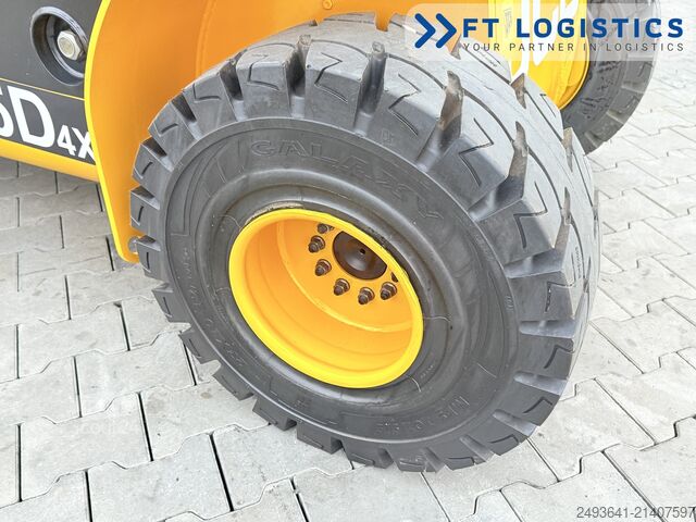 Teleskoplader JCB TLT 35D 4X4 CABIN POSITIONER NEW TIRES