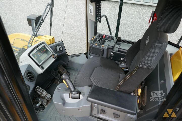 Carregadora de rodas Caterpillar 962M
