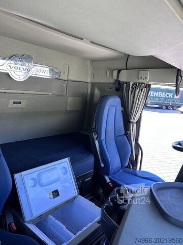 Standard SZM Volvo VOLVO 460 GLOBE DIESEL/LNG 4X2