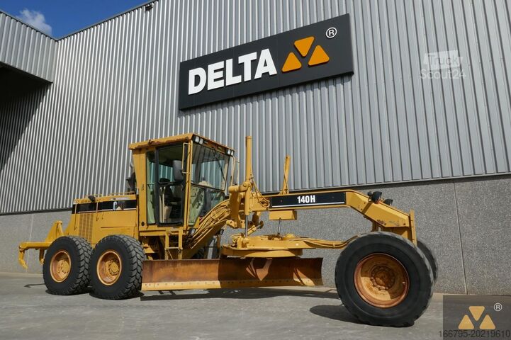 Grader Caterpillar 140H