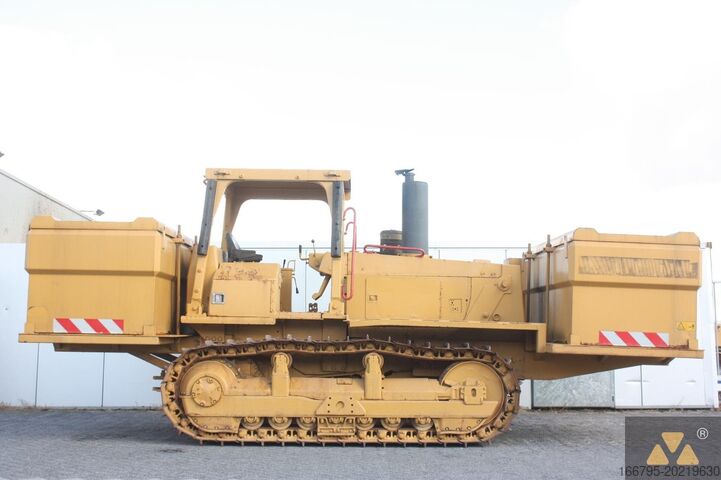 Caterpillar D6E Brandstoftanker Caterpillar D6E Fuel tanker