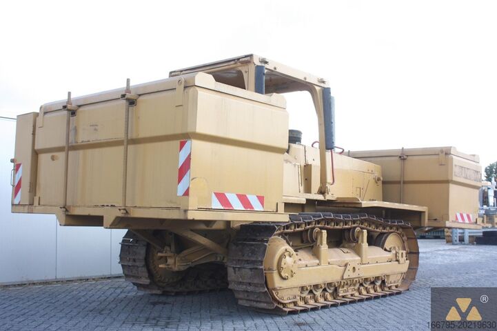 Caterpillar D6E Brandstoftanker Caterpillar D6E Fuel tanker