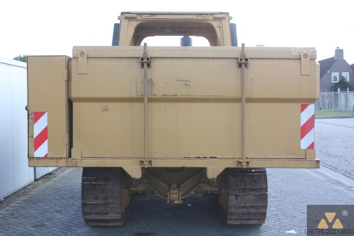 Caterpillar D6E Brandstoftanker Caterpillar D6E Fuel tanker
