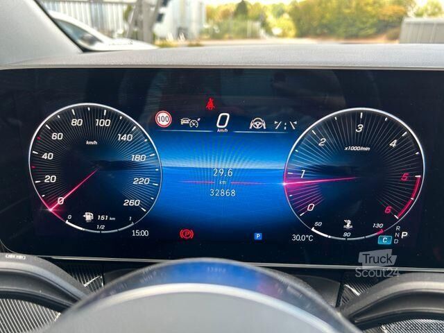 Stationvogn med højt tag Mercedes-Benz V 300 d STYLE DISTRONIC Stdheiz AHK2,5to 360