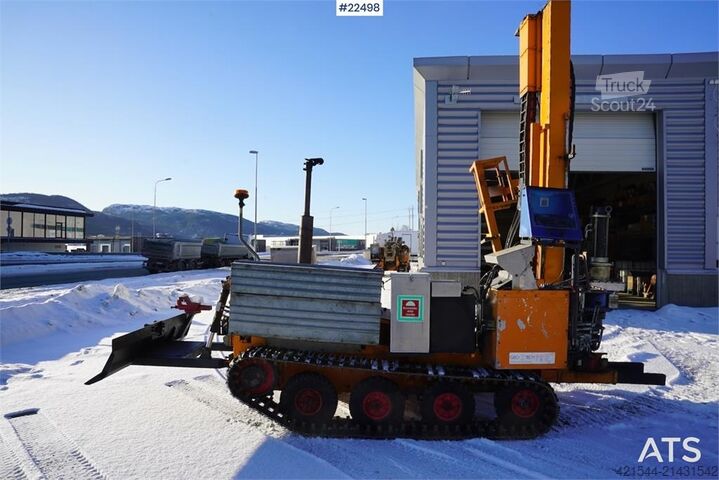 Mașină de găurit pământul  Geotech 504 Georig with blade