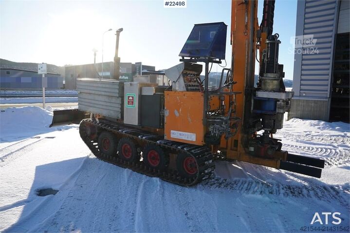 Mașină de găurit pământul  Geotech 504 Georig with blade