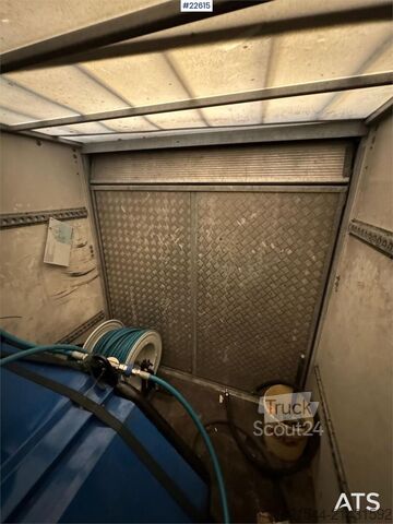 Remorcă cu caroserie Ifor Williams cu aparat de spălat cu presiune Nilfisk Ifor Williams cabinet trailer w/ Nilfisk High-pressure washer