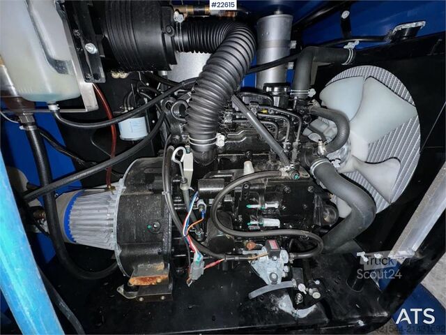 Remorcă cu caroserie Ifor Williams cu aparat de spălat cu presiune Nilfisk Ifor Williams cabinet trailer w/ Nilfisk High-pressure washer