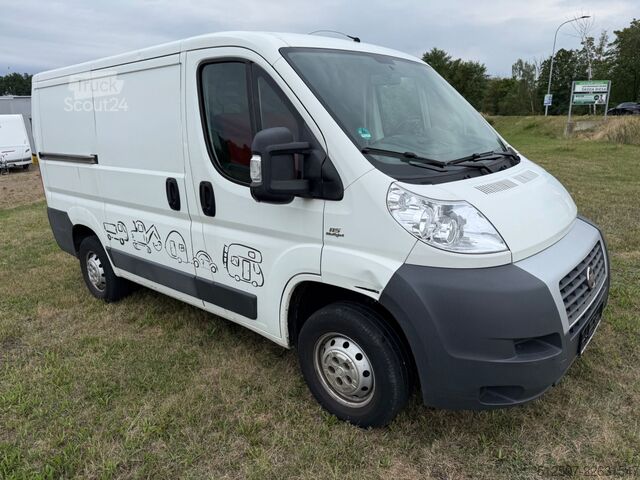 Furgon FIAT Ducato Kasten m. Werkbank & -regalen, Rfk
