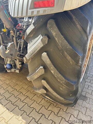 جرار Fendt 828 Vario S4 Profi Plus mit FH+FZW