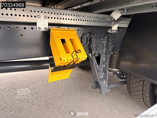 Ladbil med presenning DAF XB 260 4X2 FA VDC 16t - Junge Curtainsider + 150