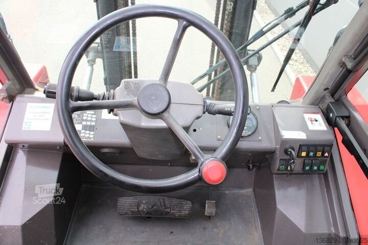 Bezceļu iekrāvējs Manitou M 30-4