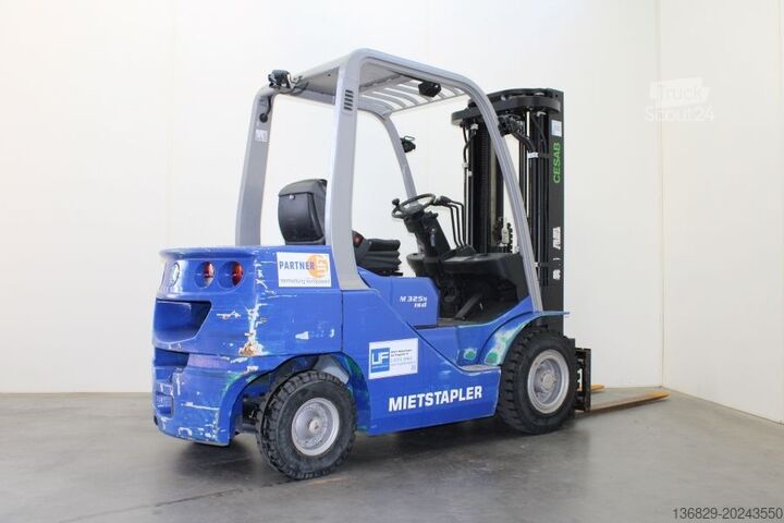 Carretilla elevadora frontal Cesab M 325 D