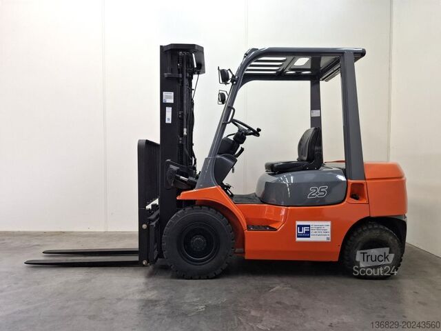 Stivuitor frontal Toyota 62-7FDF25