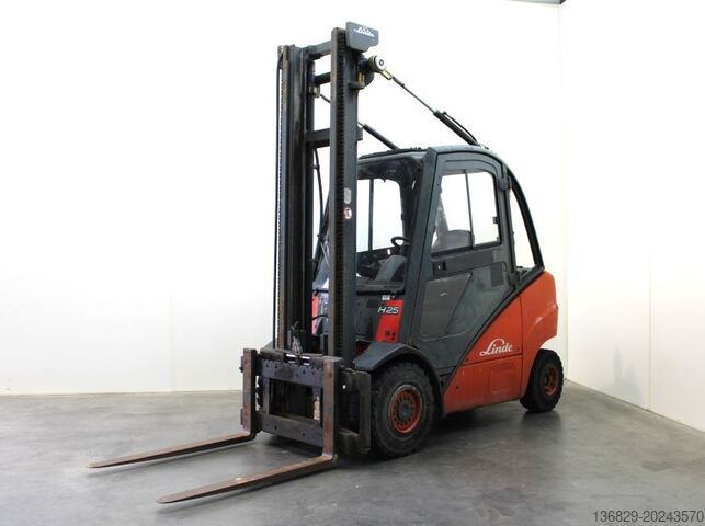 Chariot élévateur frontal Linde H 25 D