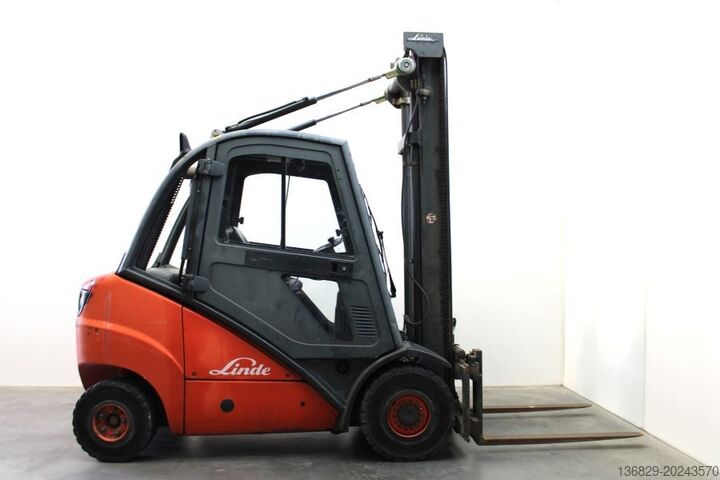 Chariot élévateur frontal Linde H 25 D