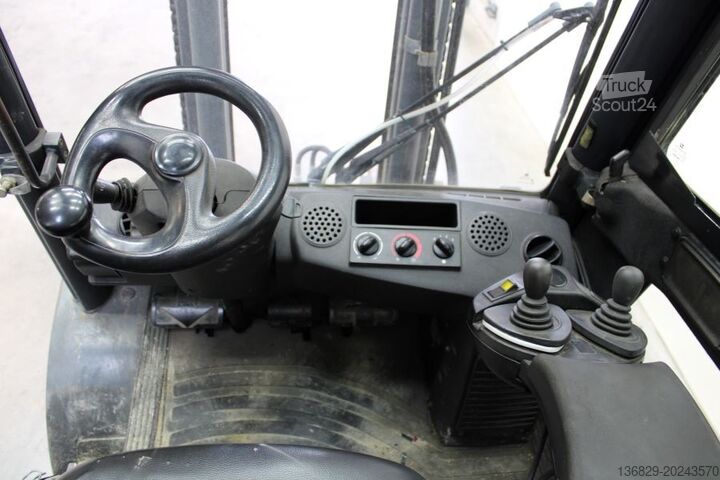 Chariot élévateur frontal Linde H 25 D