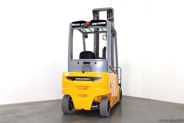 Wózek widłowy czołowy Jungheinrich EFG 320 - 650 DZ