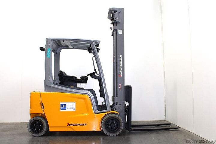 Wózek widłowy czołowy Jungheinrich EFG 320 - 650 DZ