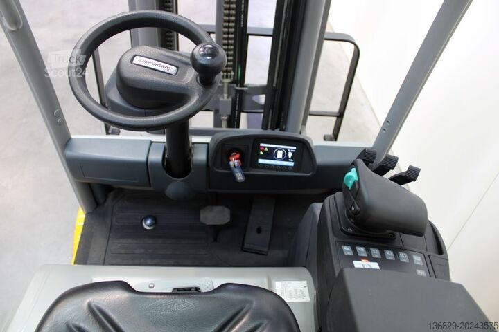 Wózek widłowy czołowy Jungheinrich EFG 320 - 650 DZ