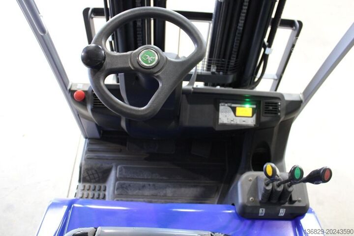 Ön yükleyici forklift Cesab B 316