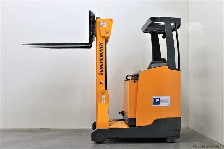 Wózek reach truck Jungheinrich ETV 110