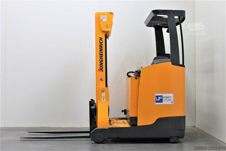 Wózek reach truck Jungheinrich ETV 110