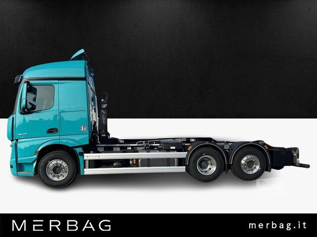 Camion scarrabile Mercedes-Benz ACTROS